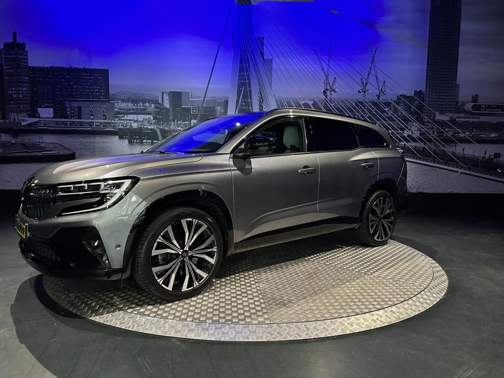 Renault Espace e-tech full hybrid 200 iconic 7p. *trekhaak*leder*panoramada