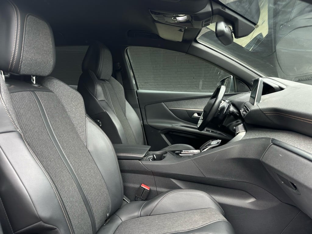 Peugeot 3008 1.2 gt line // automaat // dealeronderhouden //