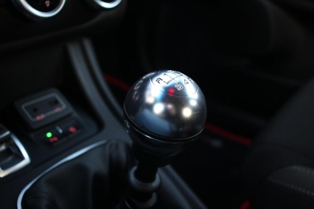 Alfa Romeo Giulietta 1.4 turbo super - blu misano - dab - navi - pdc - crui