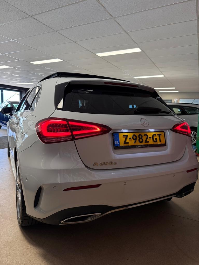 Mercedes-Benz A-Klasse 250 e business line