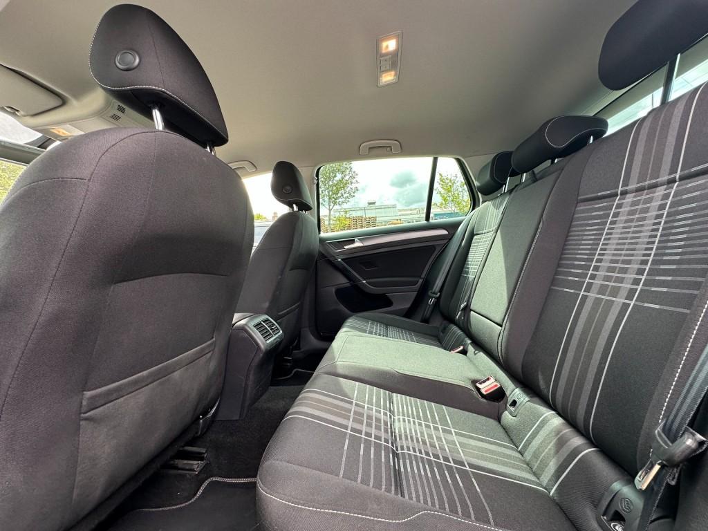 Volkswagen Golf 1.2 tsi lounge trekhaak parkeersensoren elect. inklapbare s