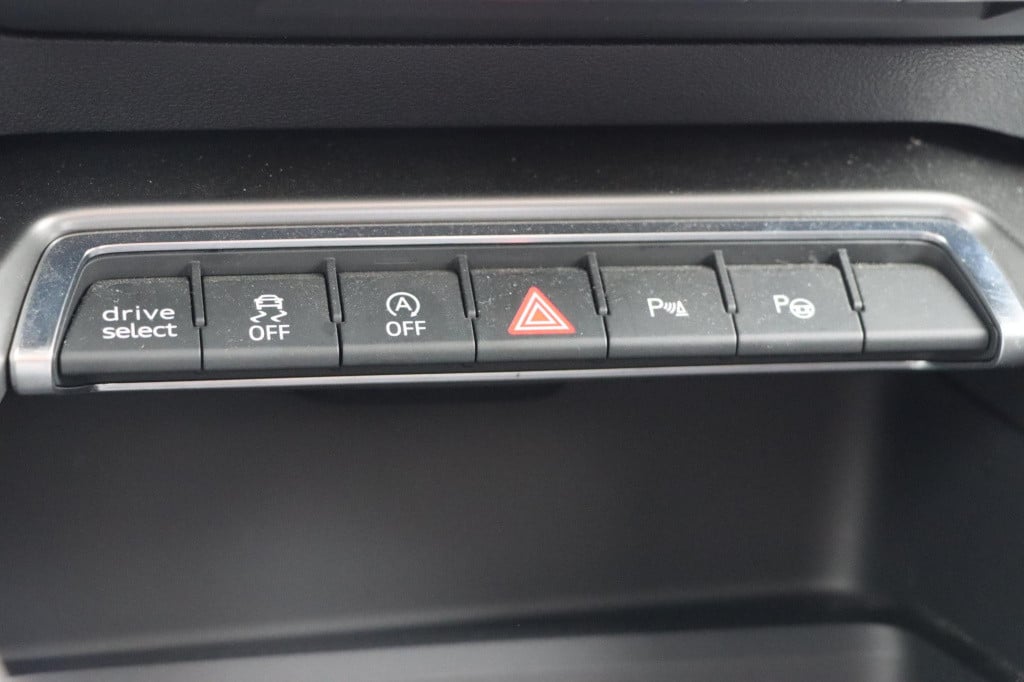 Audi A3 limousine 35 tfsi edition one s-tronic