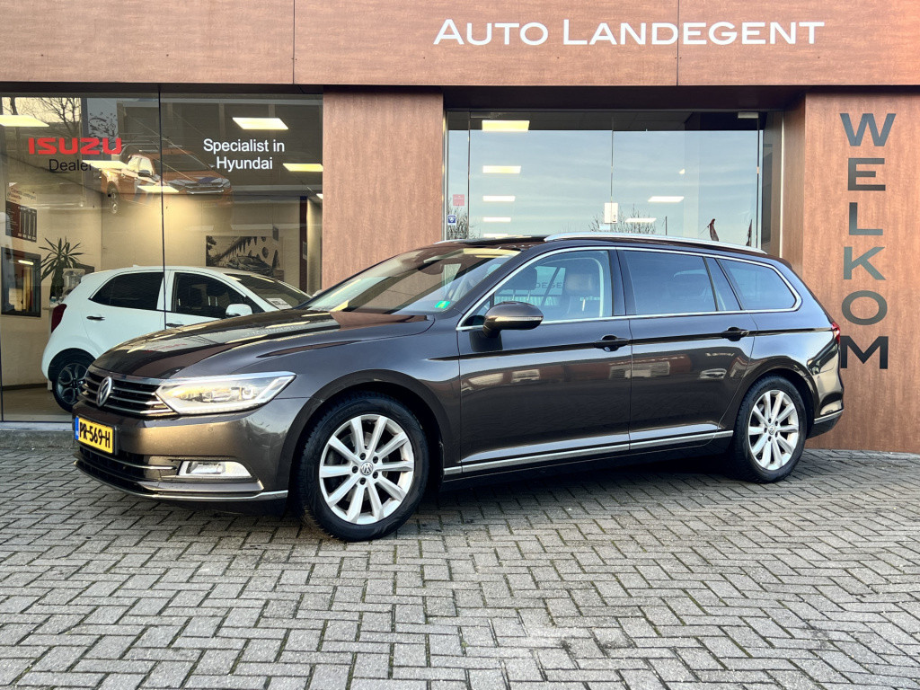 Volkswagen Passat variant highline automaat | bluetooth | camera | lederen 