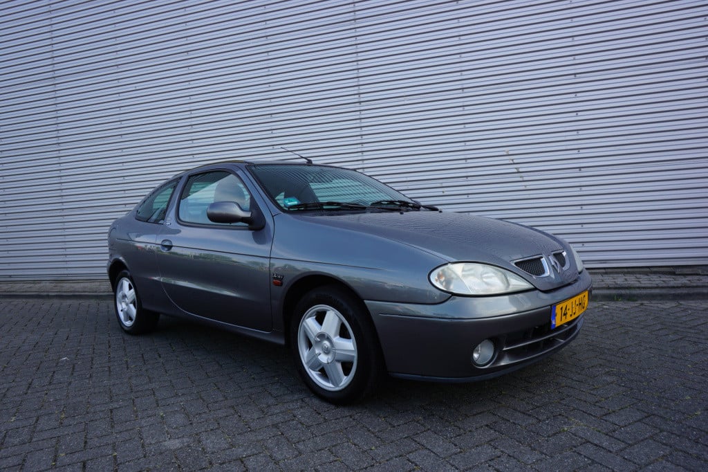 Renault Megane coupé 1.4-16v sport way airco / elekt. ramen / nap