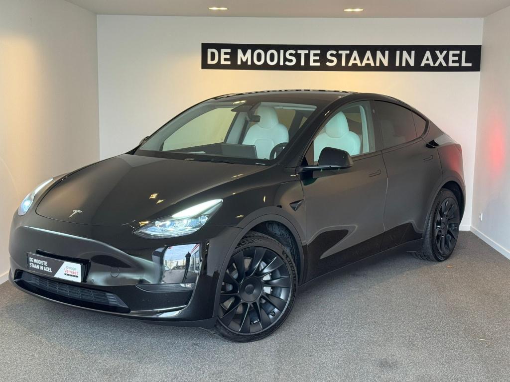 Tesla Model Y long range awd 75 kwh