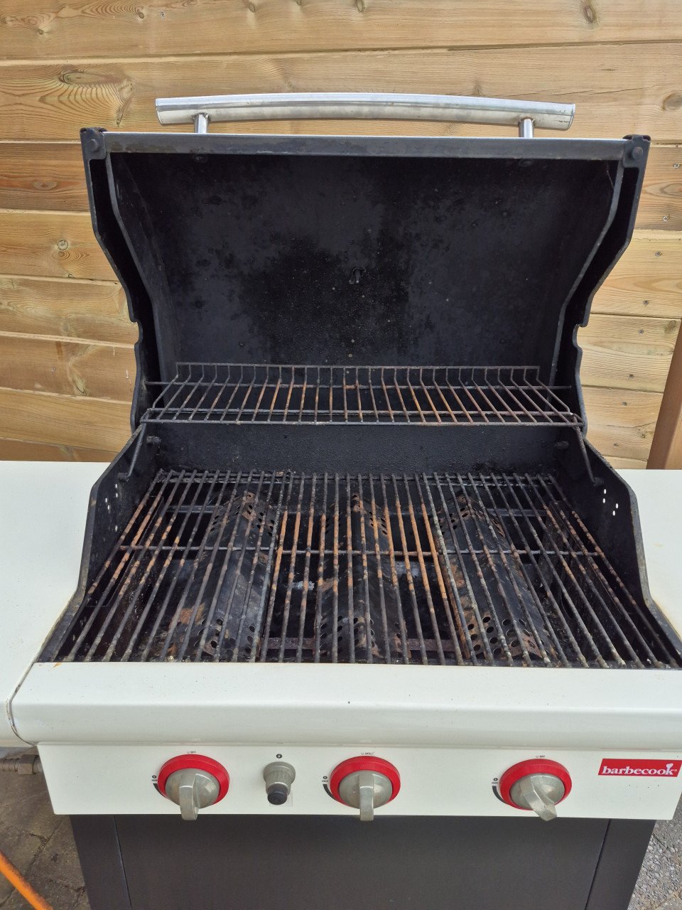 Gas barbecue