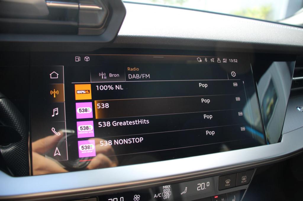 Audi A3 sportback 45 tfsi e s-line - matrix - turbo blauw - dab - virtual c