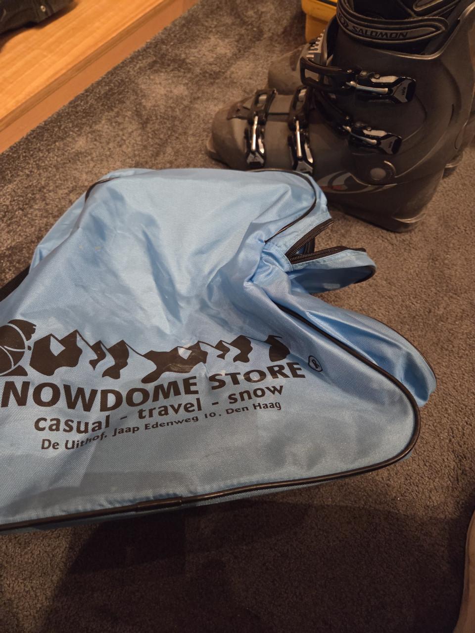 Salomon heren skischoen maat 30/30,5 gratis ski-tas