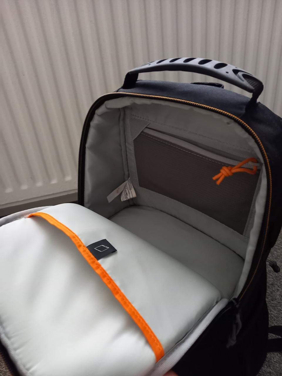 Lowepro 250 AW Cameratas,  zwart