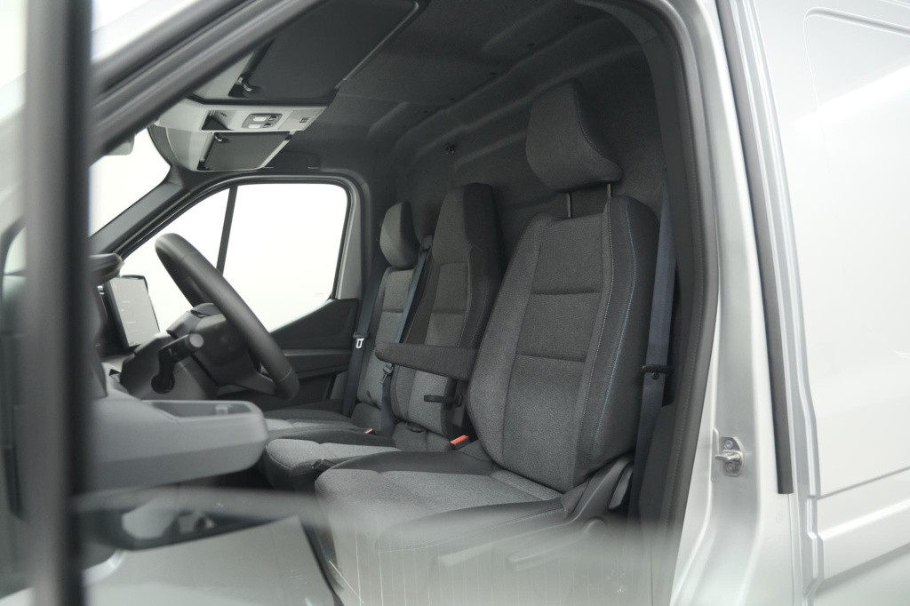 Renault Master t35 2.0 dci 150 l2h2 extra | nieuw model | camera | parkeers