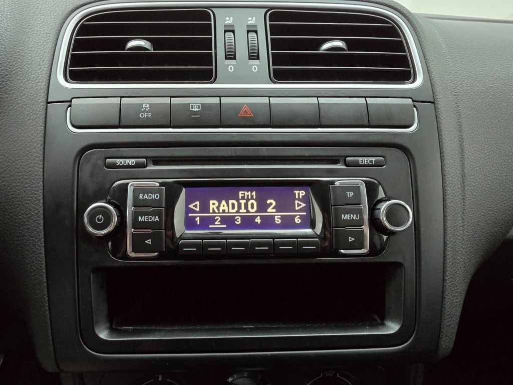 Volkswagen Polo occasion 1.4-16v comfortline met cruisecontrol en leuke vel