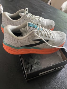 Hardloopschoenen Maat 44 Brooks GHOST 2 MAX
