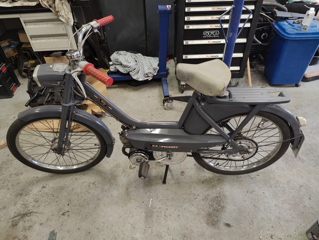 Peugeot brommer