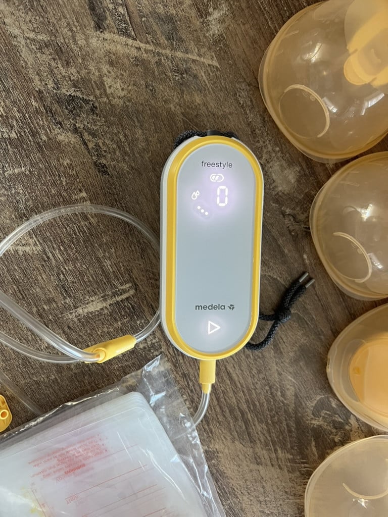 Medela Freestyle Hands-Free dubbele + extra set cups