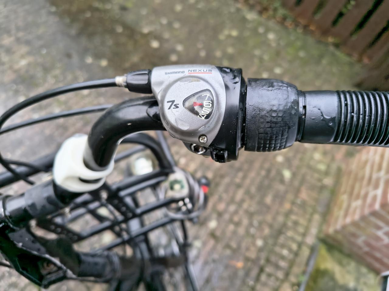 Degelijke damesfiets met 7 versnellingen en bagagerek