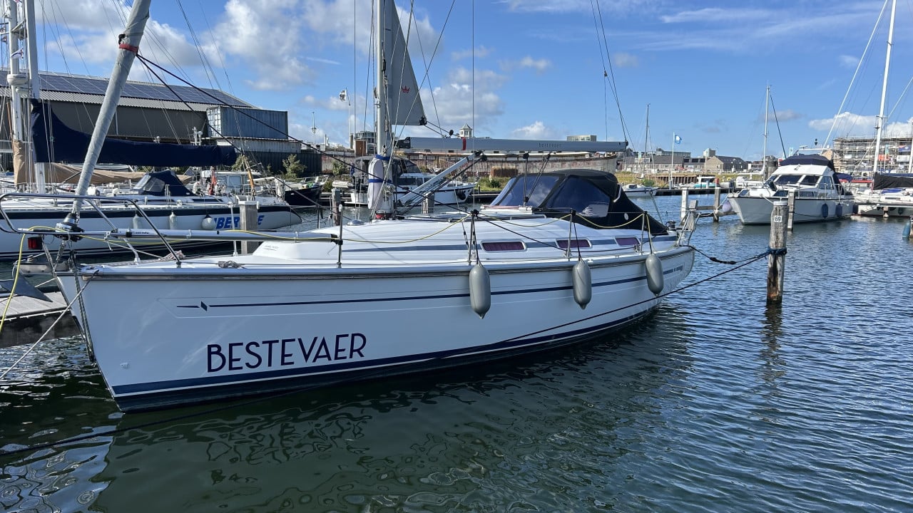 Prachtige zeilboot Bavaria 32