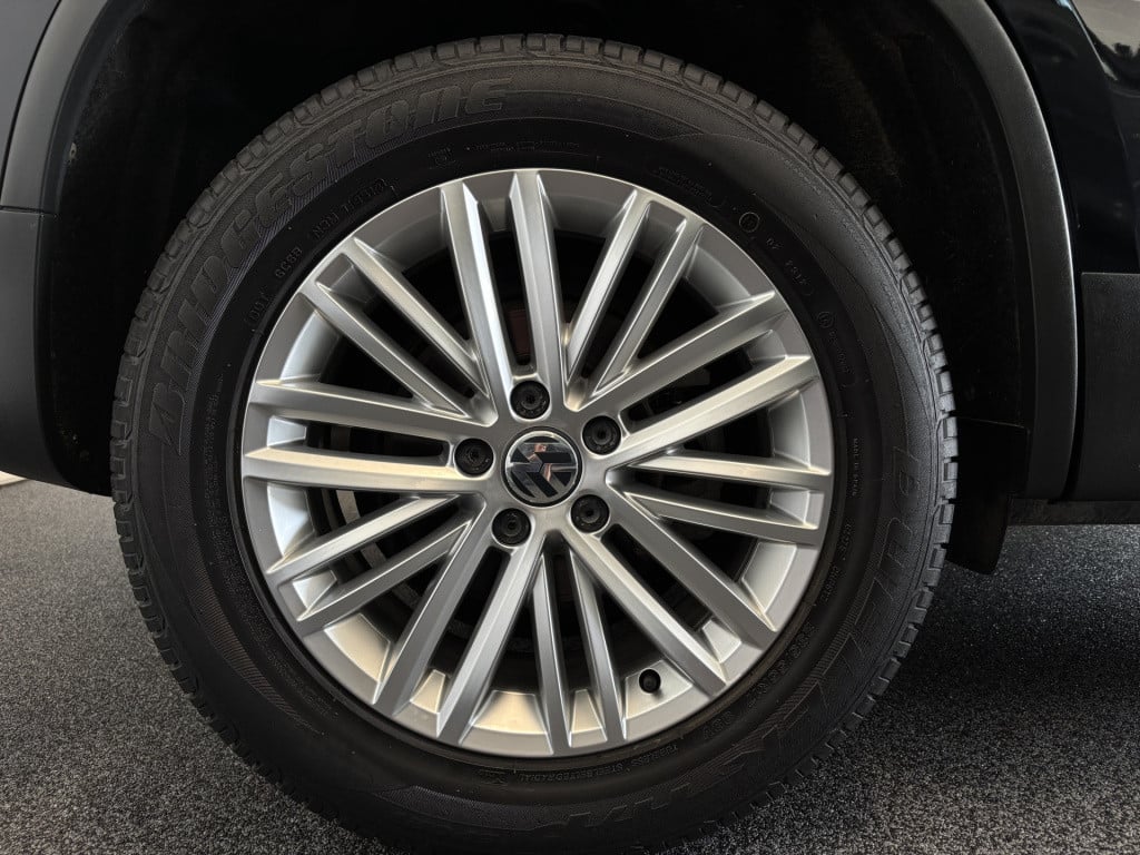 Volkswagen Tiguan 1.4 tsi sport&style/trekhaak 1800kg