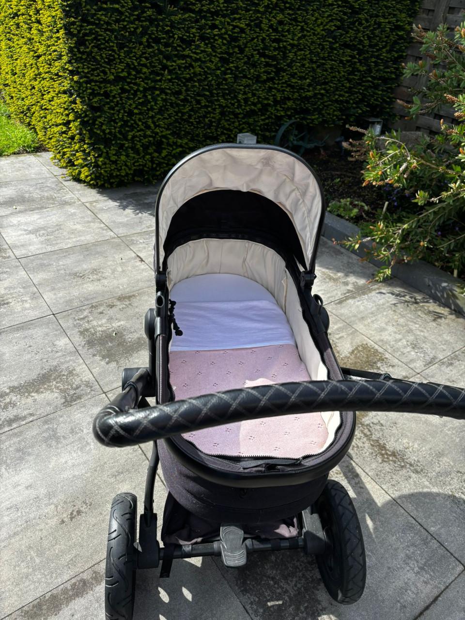 Te koop Joolz kinderwagen
