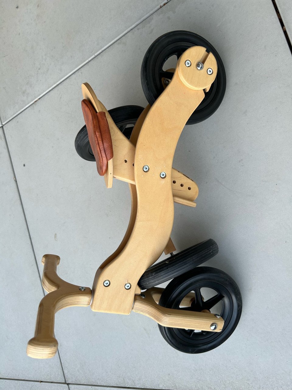 Houten loopfiets
