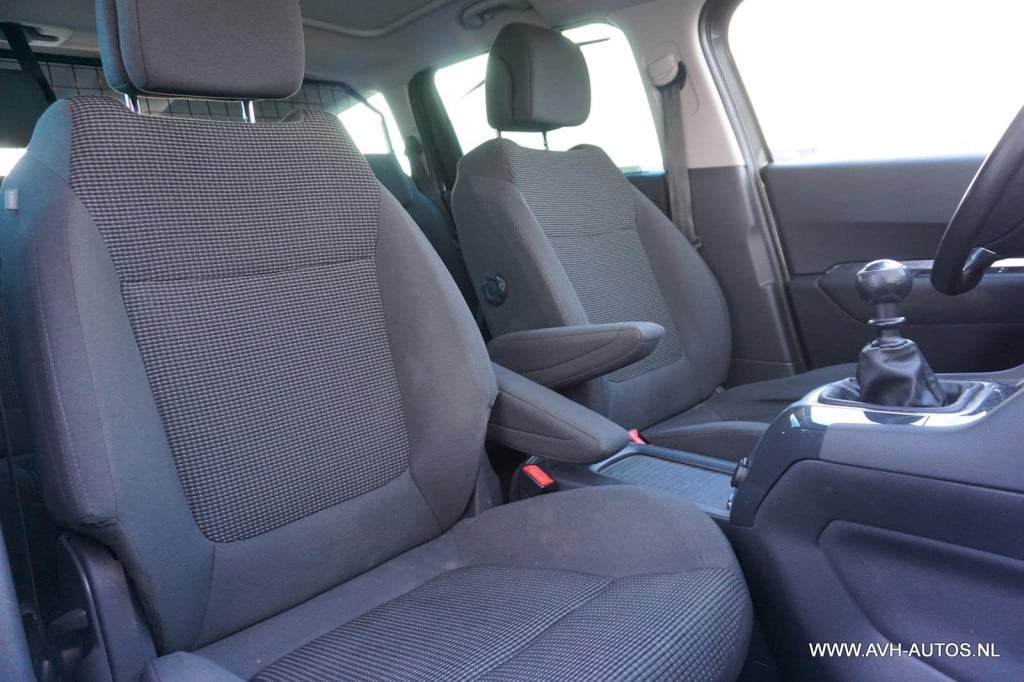 Peugeot 5008 1.6 thp allure 5 - persoons!