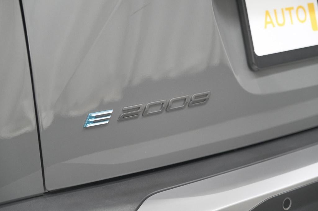 Peugeot E-2008 ev gt 50 kwh | 11 kw laadfunctie | 360 camera | dodehoekdete
