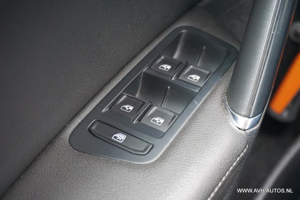 Volkswagen Golf variant 1.2 tsi business edition