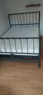 Smeed-ijzeren bed