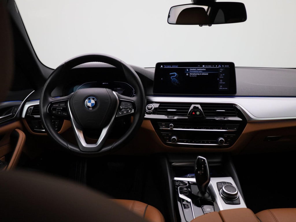 BMW 5 Serie touring 520e executive | automaat | leder | navigatie | apple c