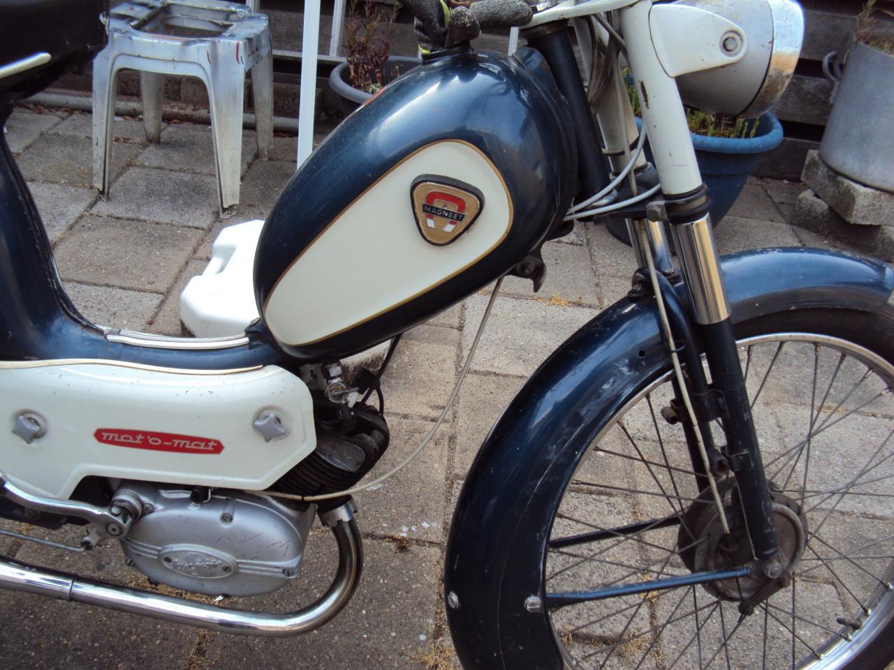 Te koop bromfiets MAGNEET