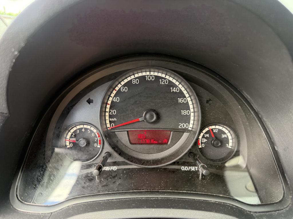 Volkswagen UP! 1.0 move up! blue motion 5-drs