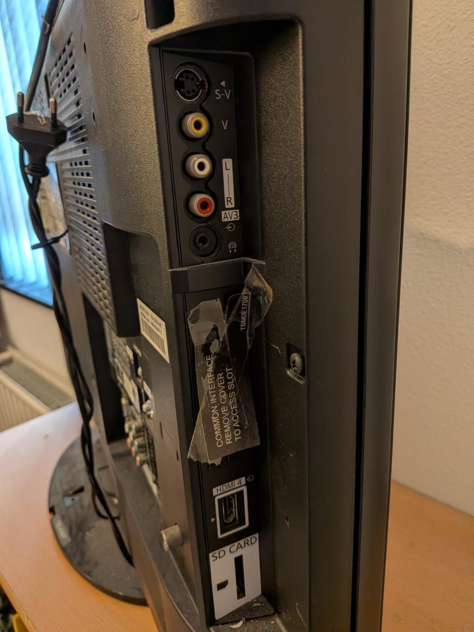 Panasonic 32 inch tv