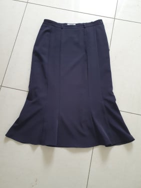 PRACHTIGE ROK DONDERBLAUW maat 38