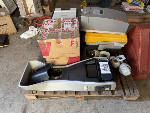 Gratis elektronica voor reparatie of onderdelen alles in 1 keer weg