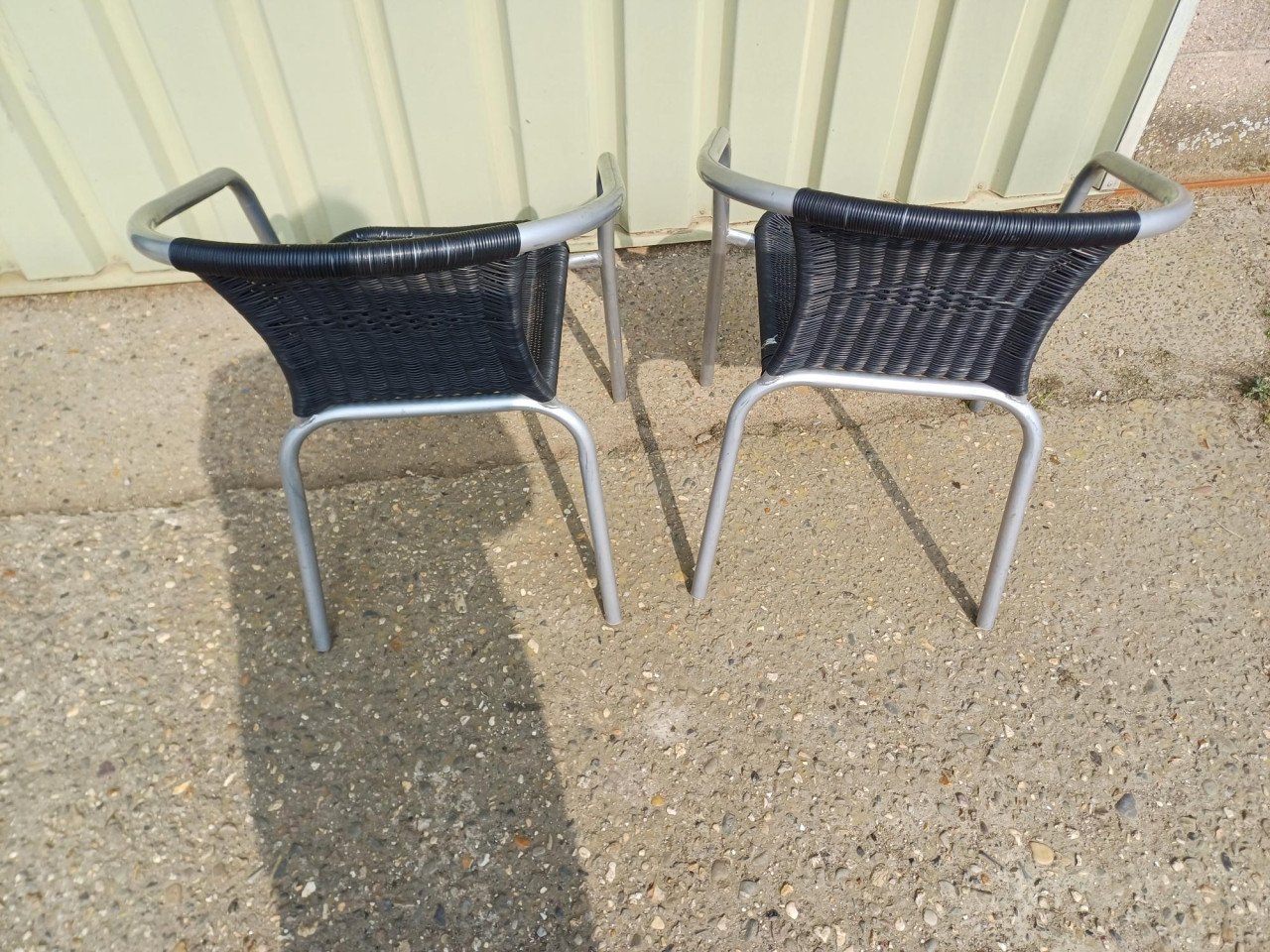 2 TUINSTOELTJES