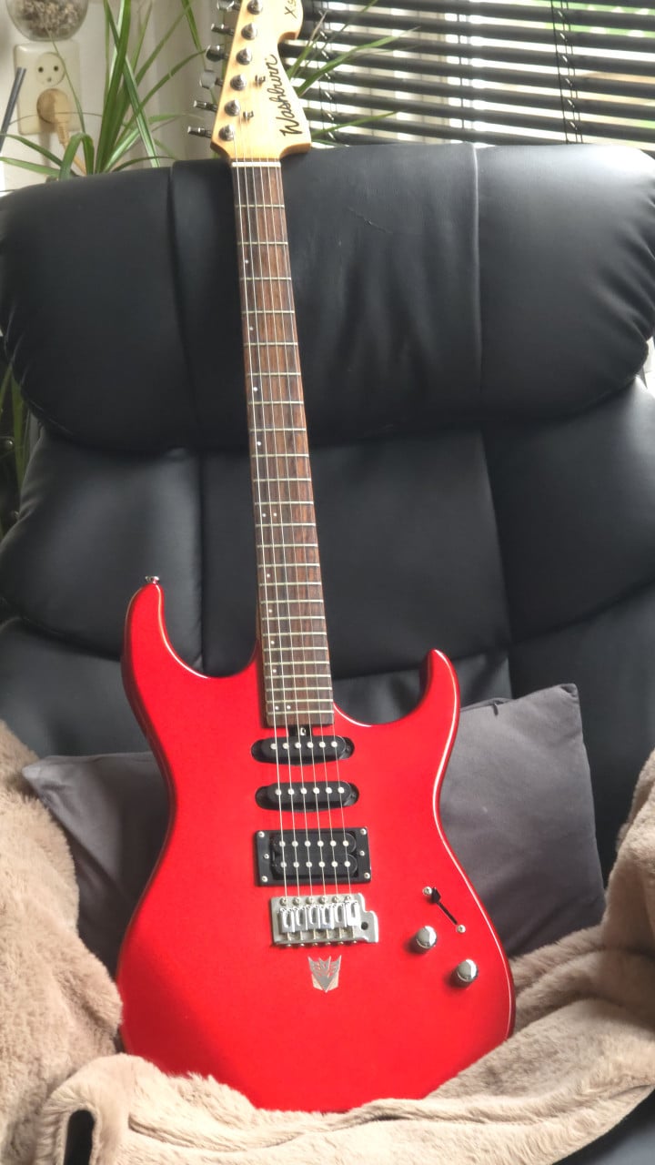 Schitterende Rode Washburn Pro XSeries Vintage 80/90 e jaren