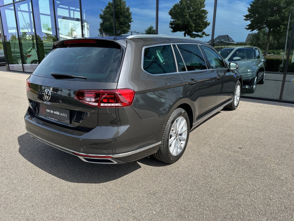Volkswagen Passat variant 1.4 tsi phev gte | camera | dode hoek | navi | ca