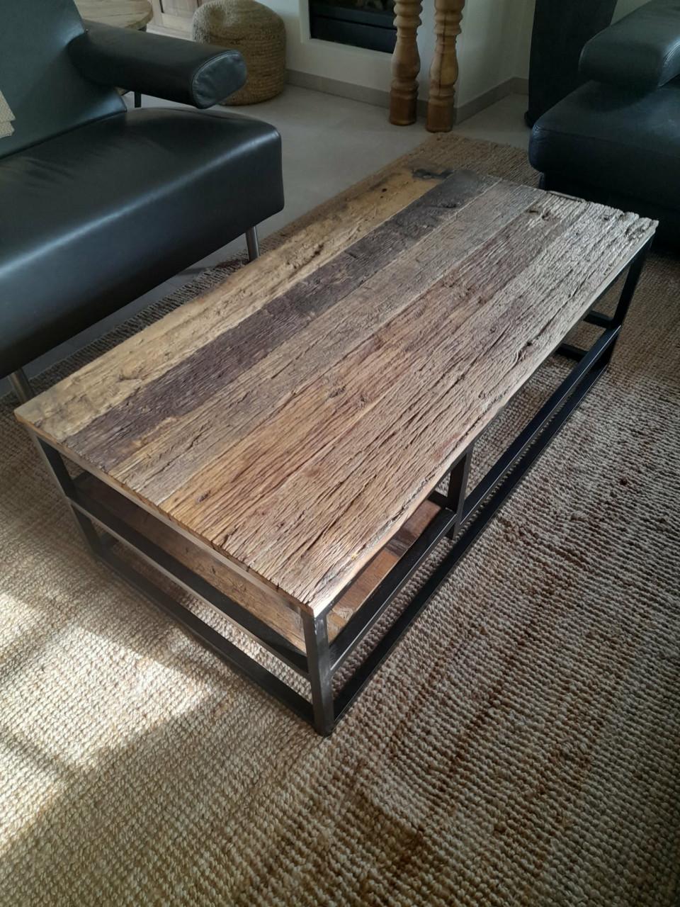 Nieuwe salontafel in staal en driftwood in verpakking
