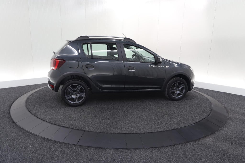Dacia Sandero Stepway tce 90 sl | camera | navigatie | parkeersensoren | cr