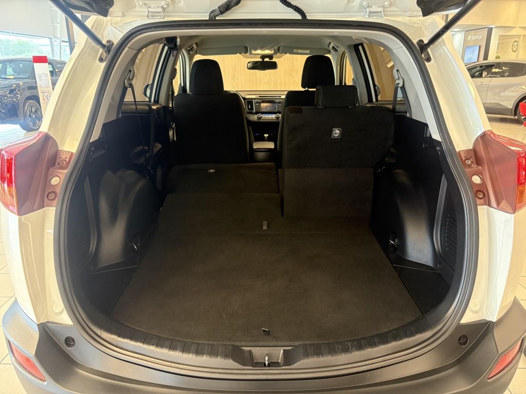 Toyota Rav4 2.0 dynamic limited 4wd | trekgewicht 1500 kg | trekhaak |