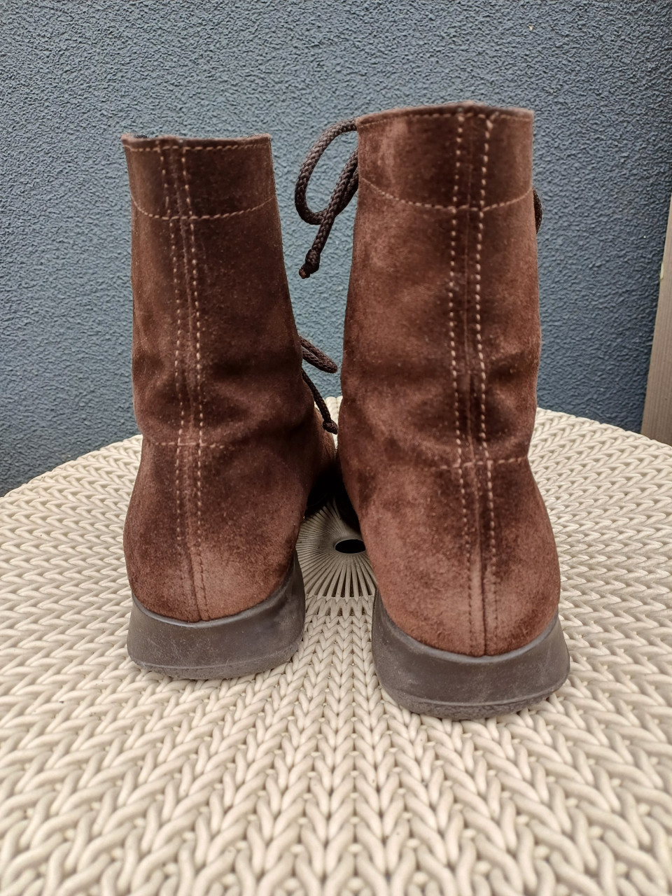 SALE: Mooie ESPRIT HALFHOGE LAARSJES (37): Espresso bruin !!