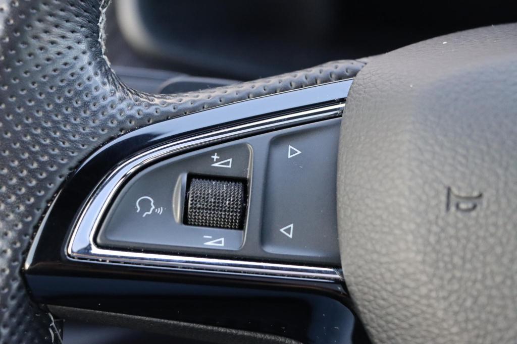 Skoda Kodiaq 1.5 tsi sportline business 150pk dsg7 7p. | pano | trekhaak | 