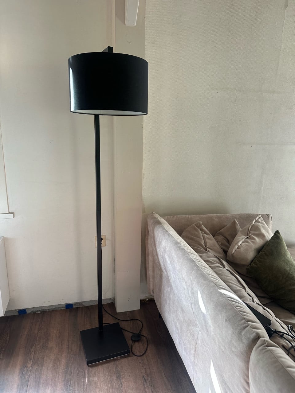 Staande lamp zwart