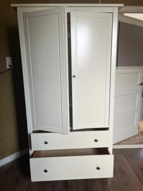 Kledingkast Ikea Hemnes