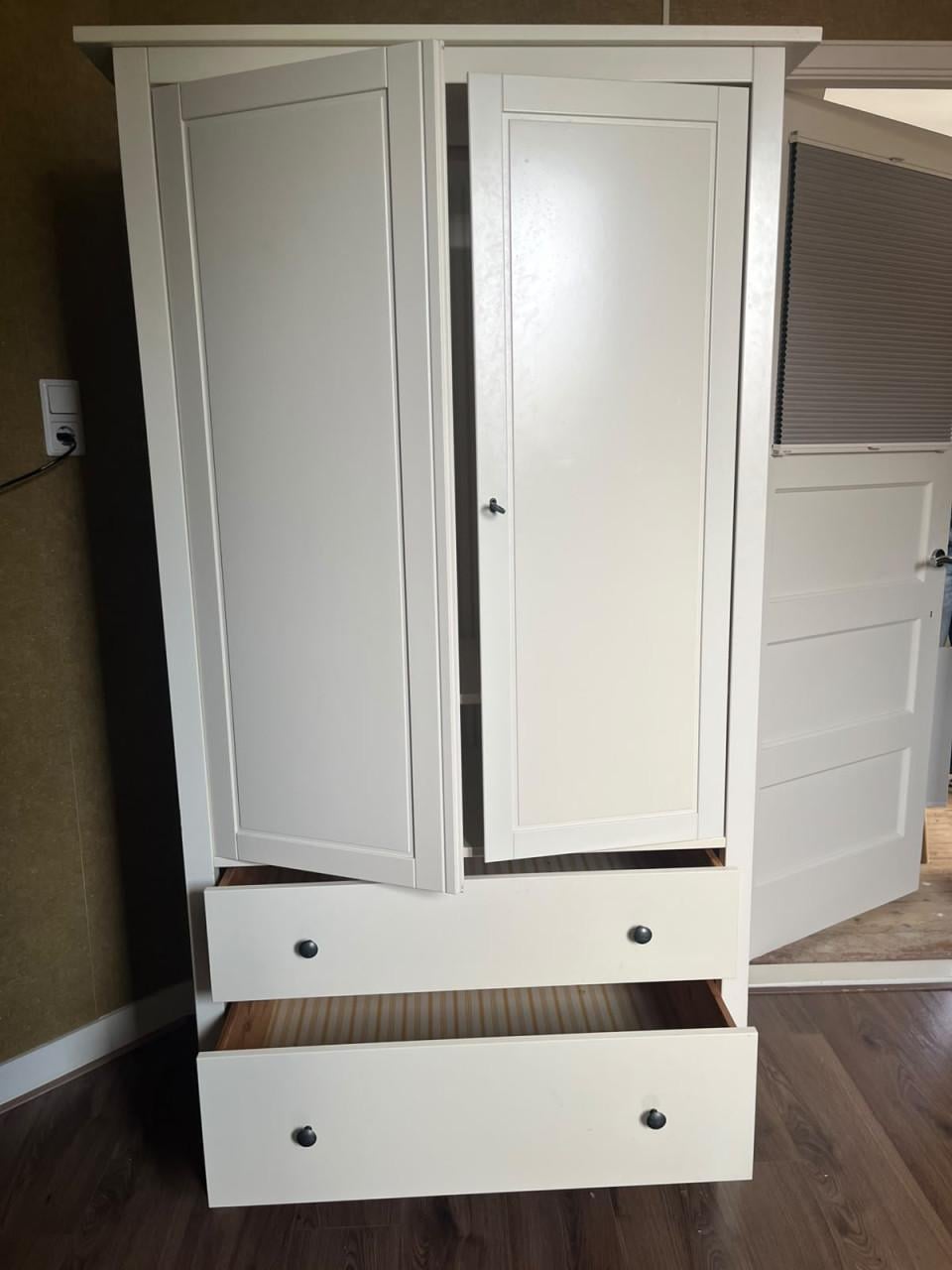 Kledingkast Ikea Hemnes