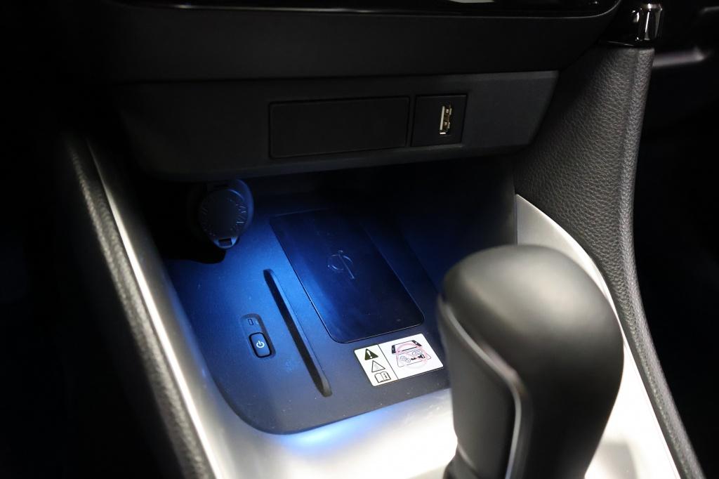 Toyota Yaris 1.5 hybrid style | pdc | head-up | dodehoek | draadloos laden