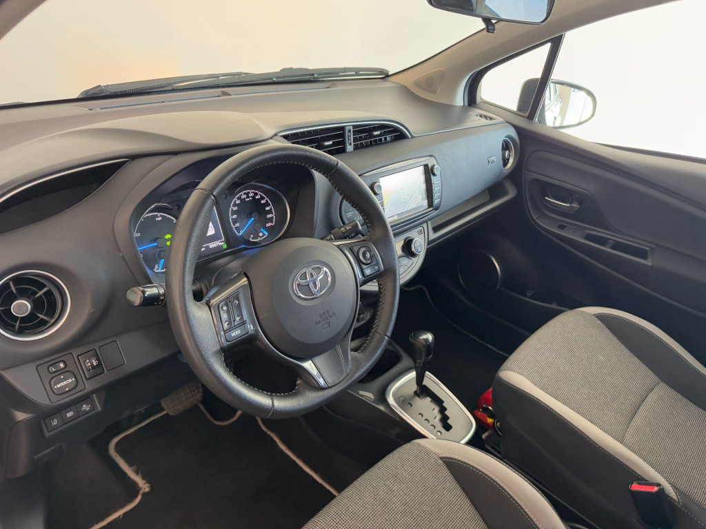 Toyota Yaris 1.5 hybrid y20 exclusive edition