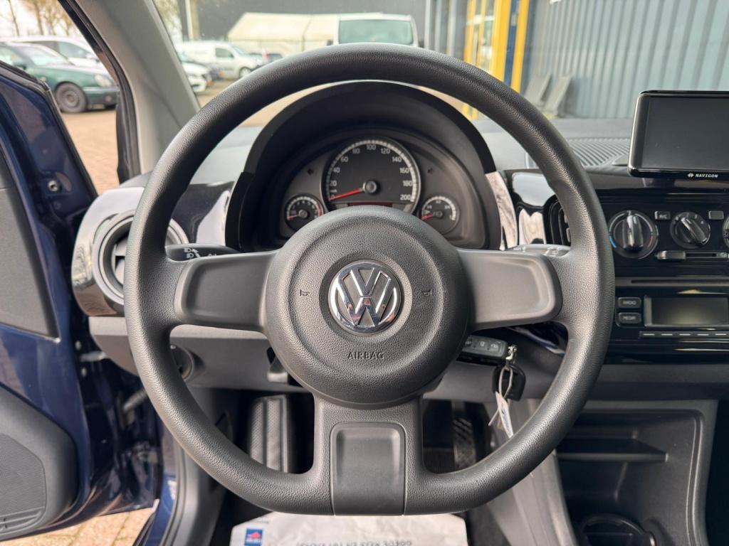 Volkswagen UP! 1.0 move up! bluem.