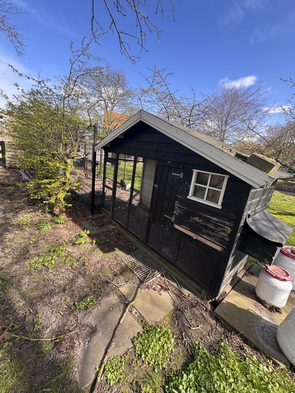 2 legkippen incl. hok