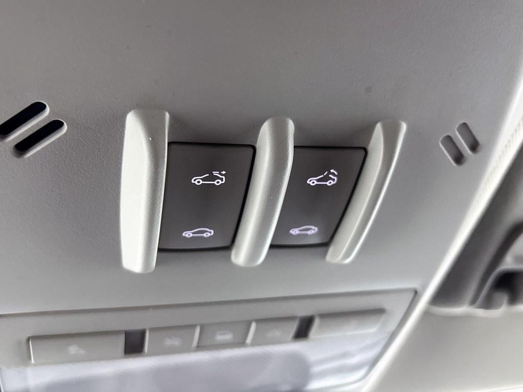 Opel Mokka 1.4 turbo black edition | lederen bekleding | camera | schuif- k