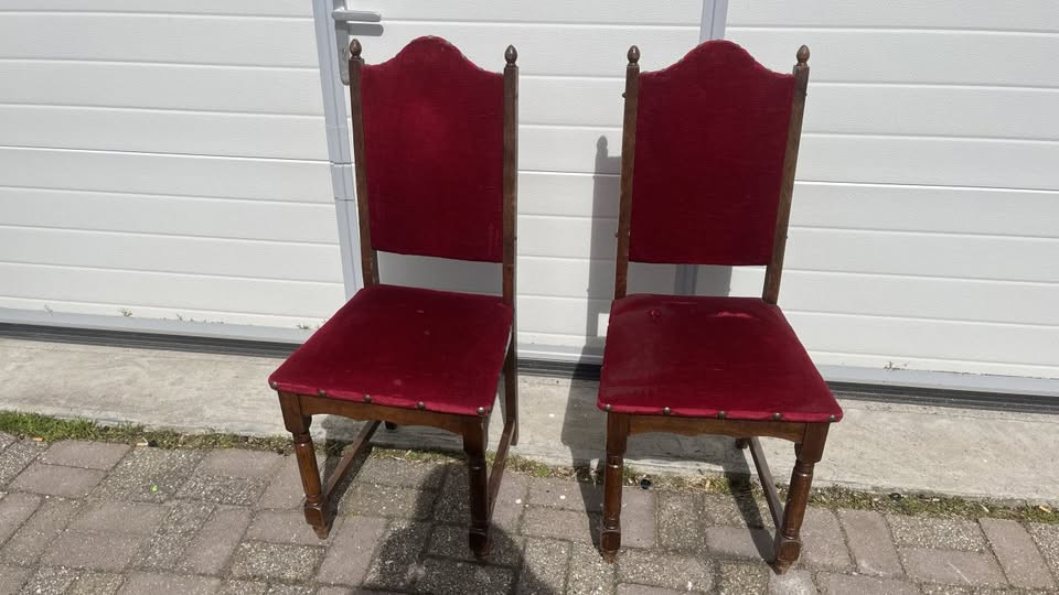 Antieke stoelen
